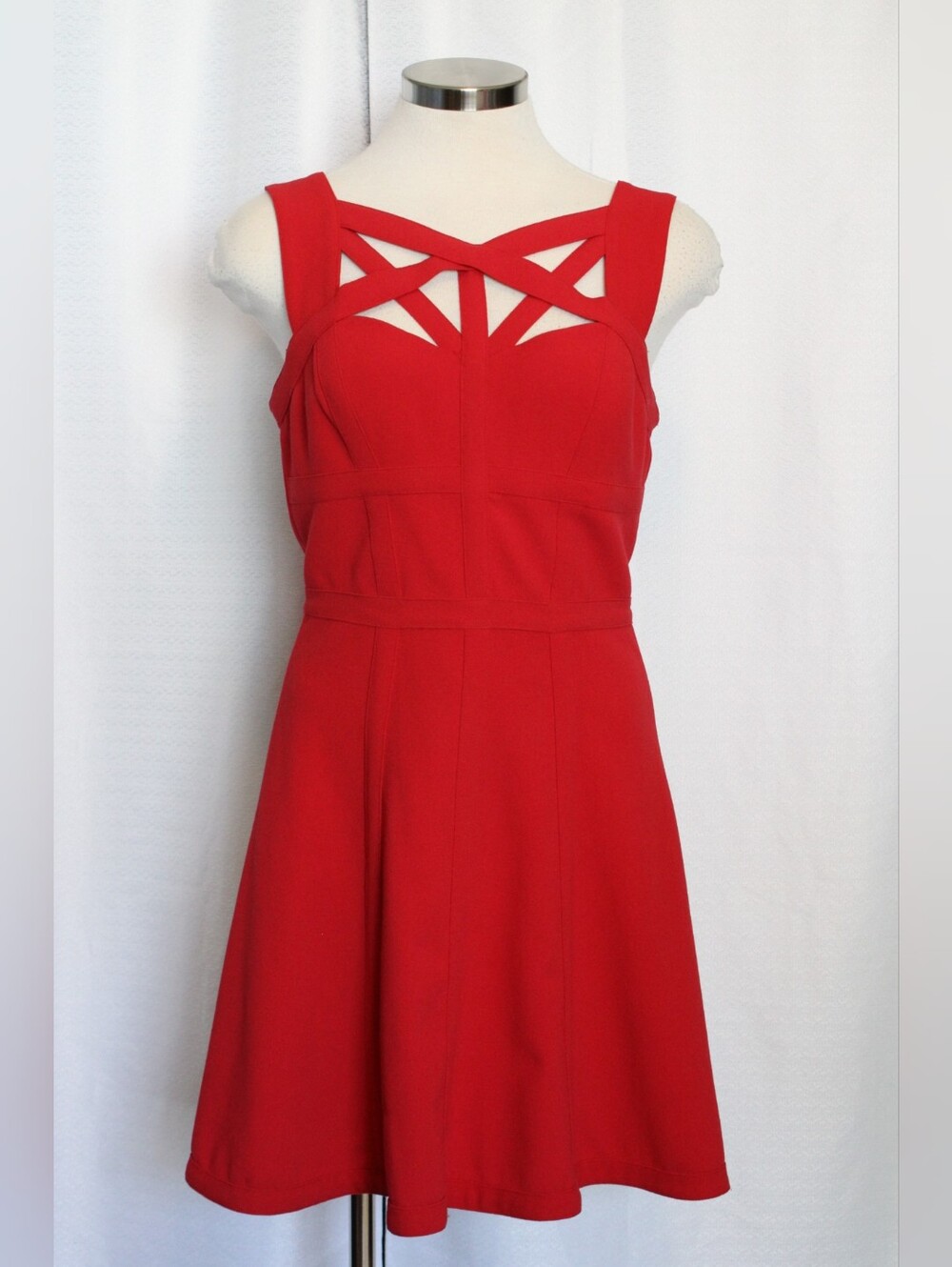 BCBG Max Azria Red Cutout Mini Dress Size 6 Stretch Fit